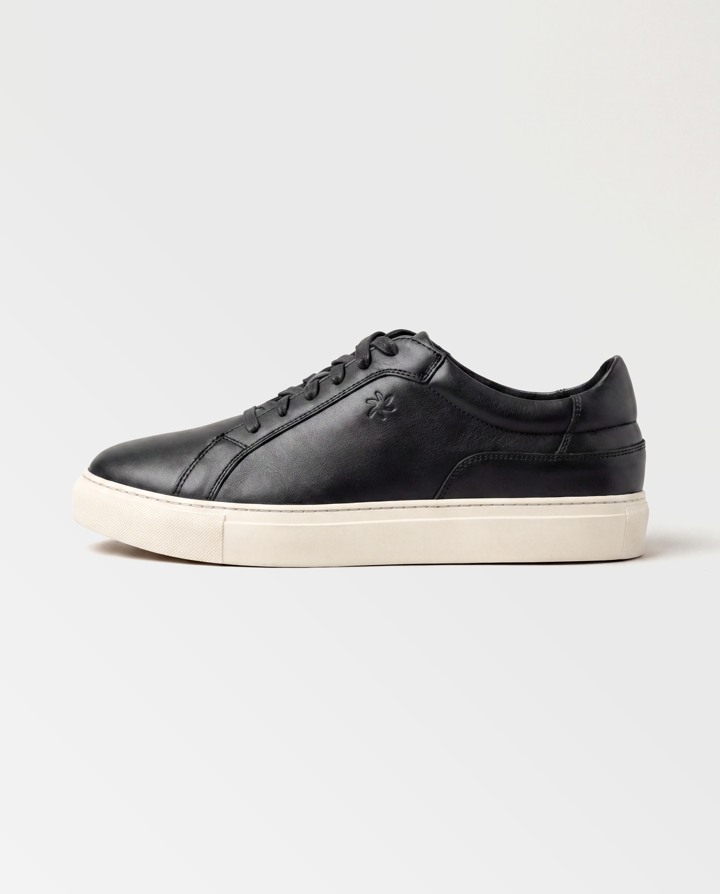 Aura Prime | Classic Black