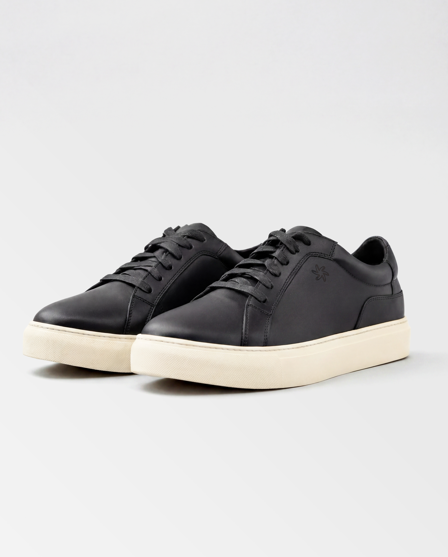Aura Prime | Classic Black