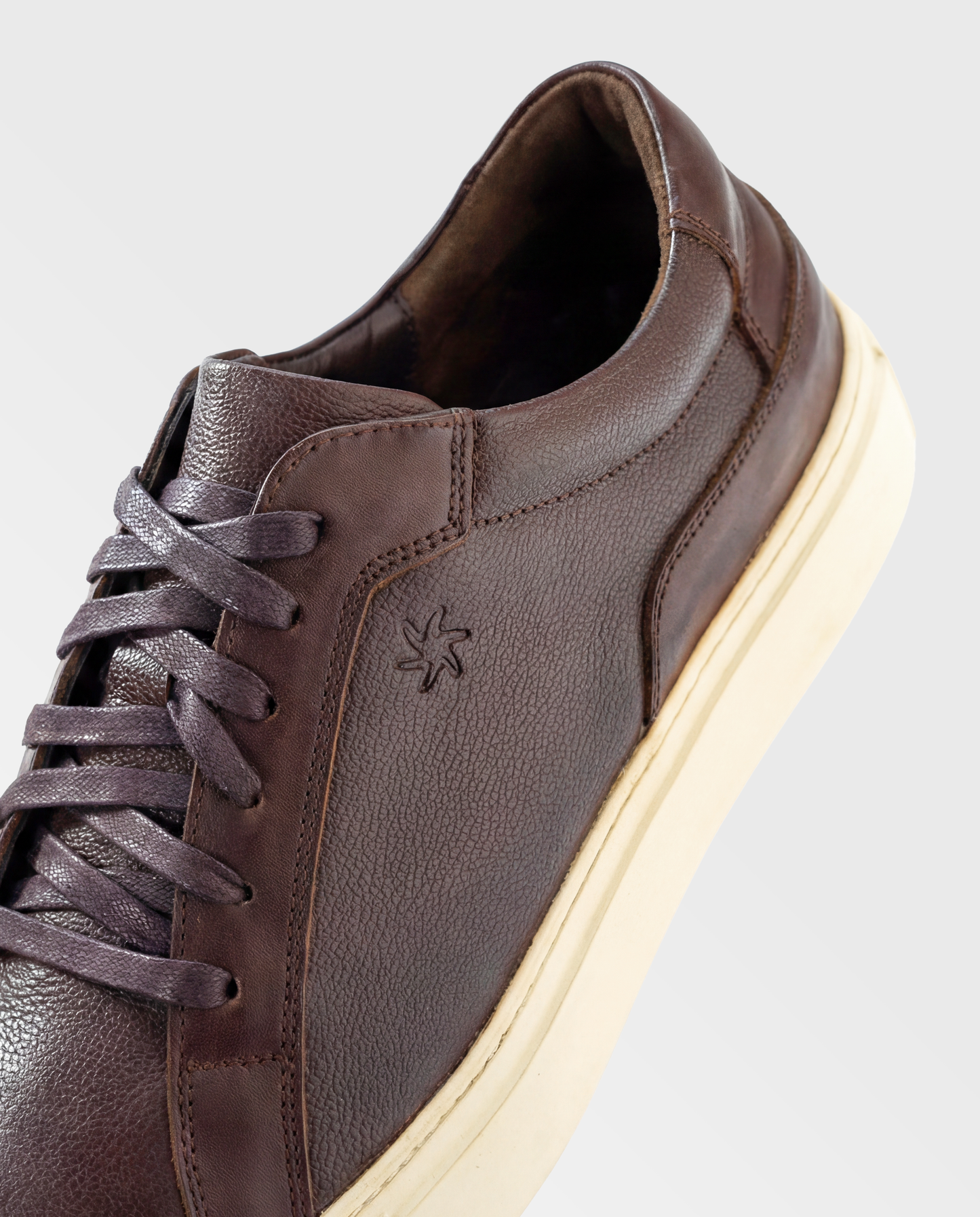 Aura Prime | Deep Brown